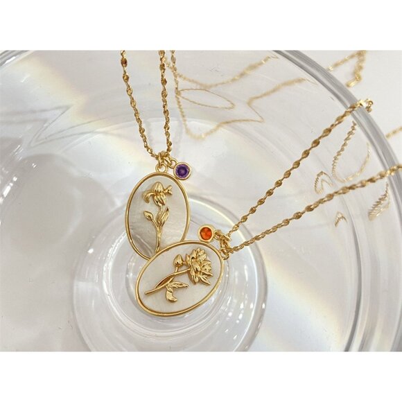 Mother of Pearl - Birth Flower Necklace - Birth Month Jewelry - Botanical Jewelr - Picture 5 of 10